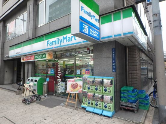 ファミリーマート瓦屋町二丁目店の画像