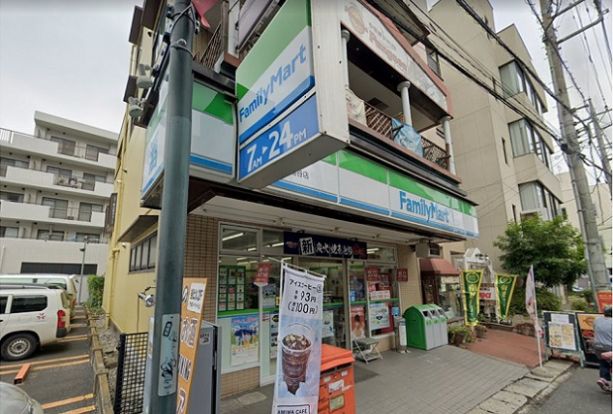 ファミリーマート 黒須南越谷店の画像