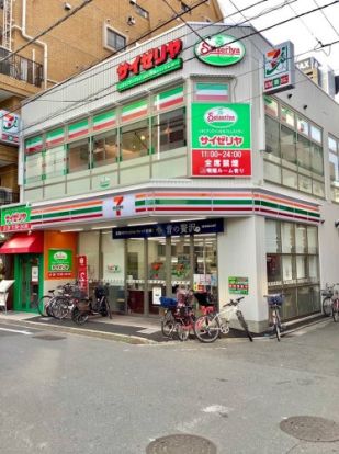 セブンイレブン 足立綾瀬3丁目店の画像