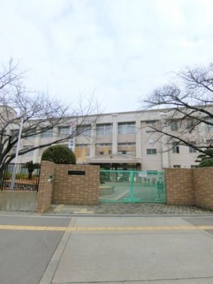 大阪市立市岡中学校の画像