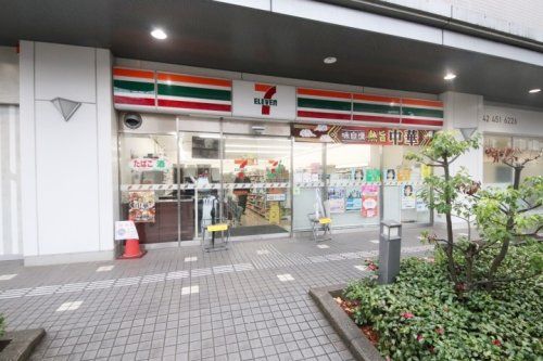 セブンイレブン東伏見駅南口店の画像