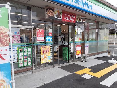 ファミリーマート 萱振町七丁目店の画像