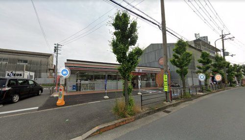 セブンイレブン 八尾若林町3丁目店の画像