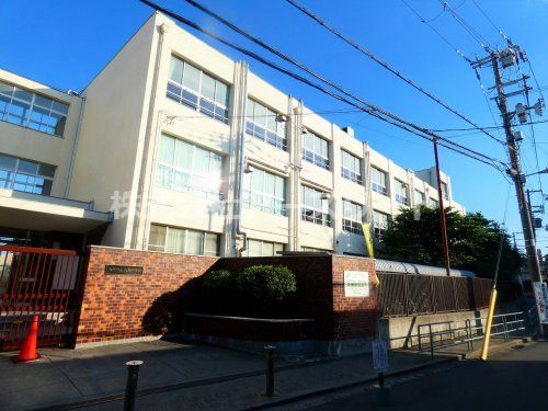 大阪市立大桐中学校の画像