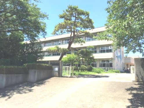 青鳥小学校の画像