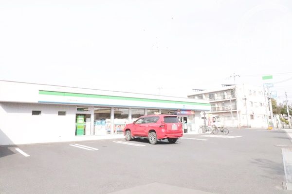 ファミリーマート羽村駅前中央通り店の画像