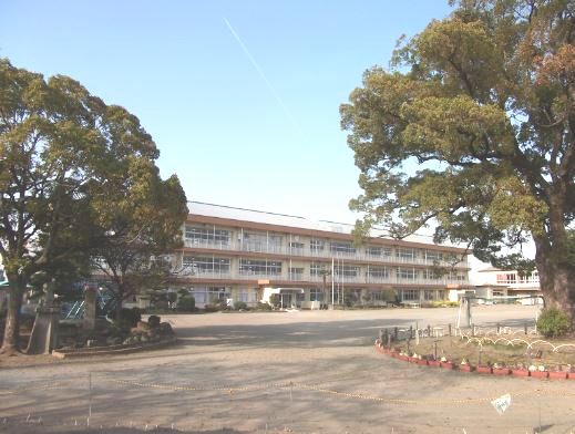 藤岡市立美九里東小学校の画像