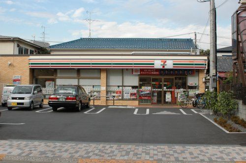 セブンイレブン駒留通り店の画像