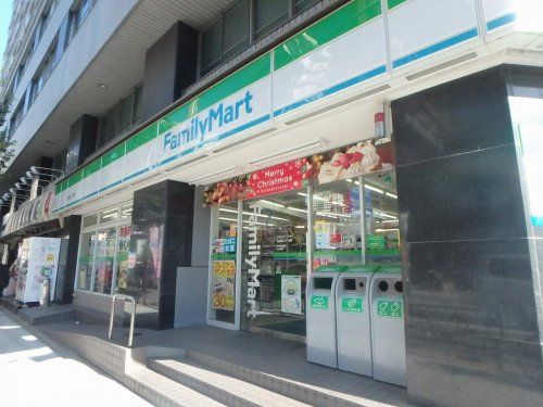 ファミリーマート西本町店の画像