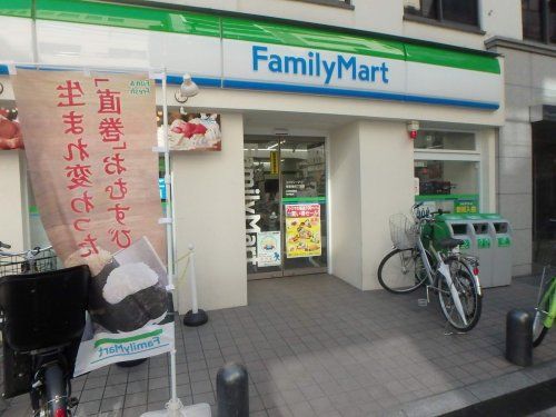 ファミリーマート南船場四丁目店の画像