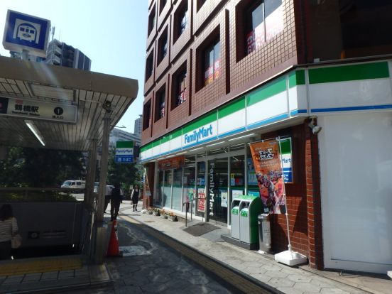 ファミリーマート鶴橋駅前店の画像