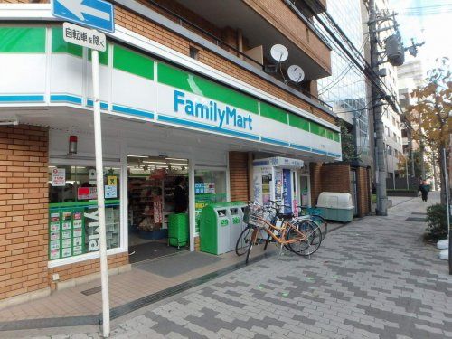 ファミリーマート与力町店の画像