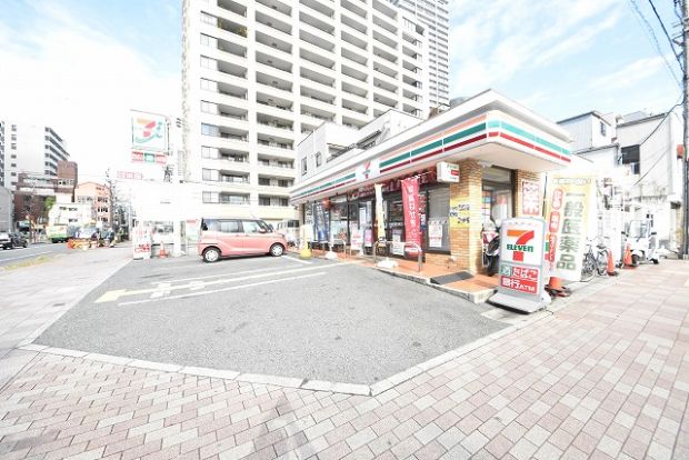 セブン−イレブン 神戸栄町通３丁目店の画像