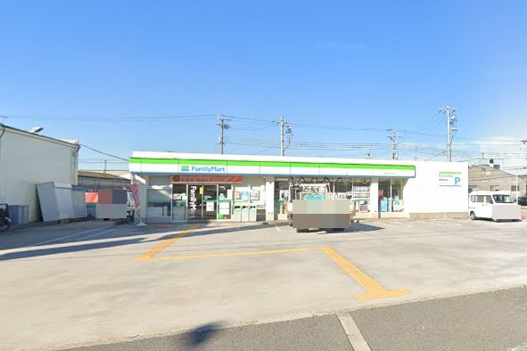ファミリーマート 小浦岸和田木材町店の画像