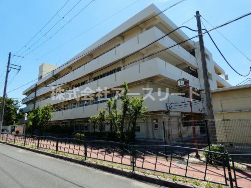 吹田市立豊津中学校の画像