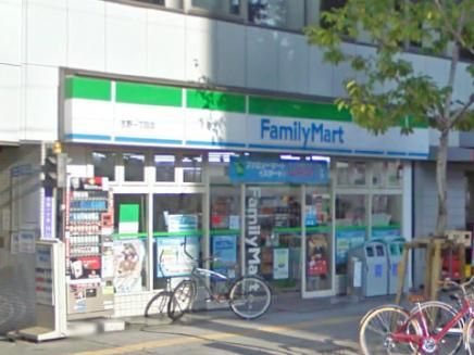 ファミリーマート吉野一丁目店の画像