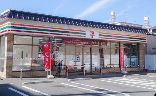 セブンイレブン 西院春日通六角店の画像