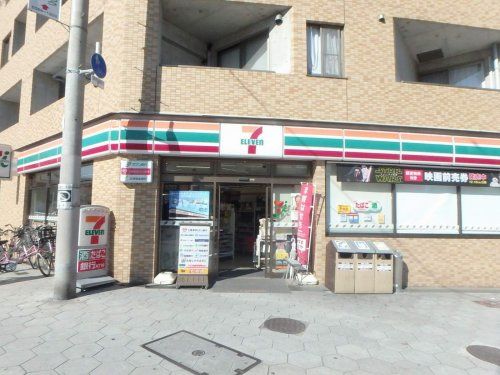 セブンイレブン大阪新町４丁目店の画像