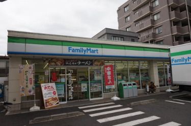 ファミリーマート 宮前南野川店 の画像