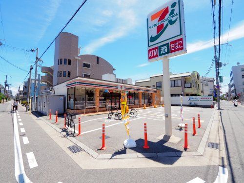 セブンイレブン 阪急塚口駅東店の画像