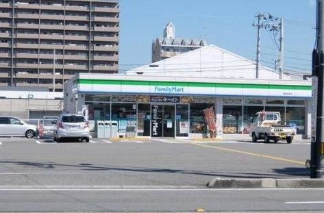 ファミリーマート 高知仲田町店の画像