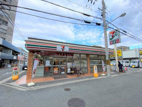 セブンイレブン 堺津久野駅前店の画像
