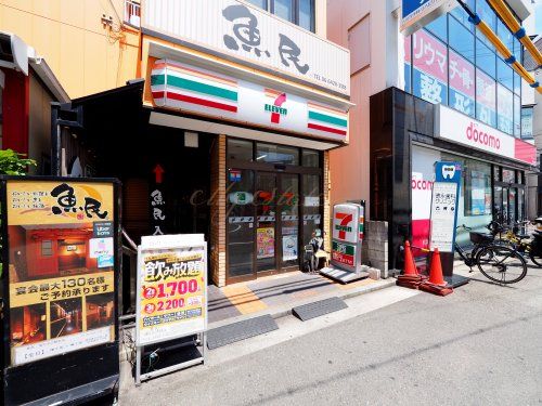 セブンイレブン 阪急塚口駅北店の画像