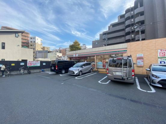 セブンイレブン 新宿下落合駅北店の画像