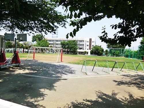 府中市立南白糸台小学校の画像