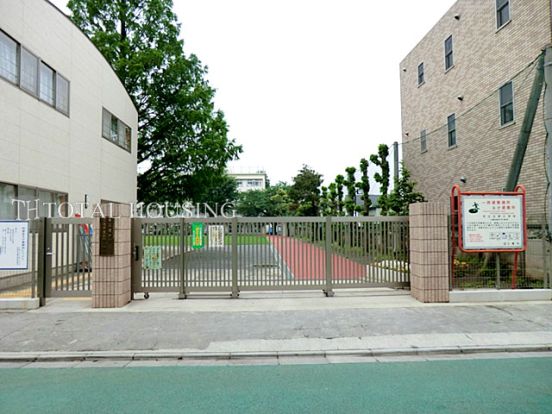 三鷹市立北野小学校の画像