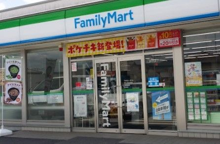 ファミリーマート 津久井太井店の画像