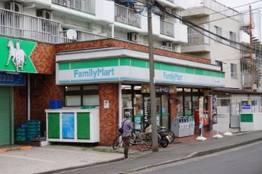 ファミリーマート エクセレンス野川店 の画像