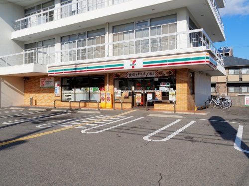 セブンイレブン 尼崎南塚口2丁目店の画像