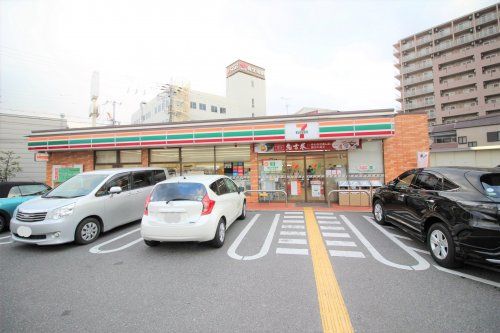 セブンイレブン 堺山本町5丁店の画像