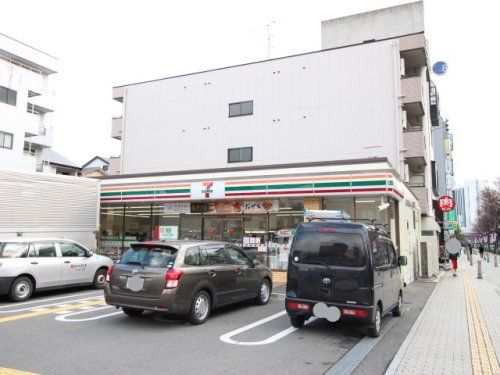 セブンイレブン 堺熊野町東4丁店の画像