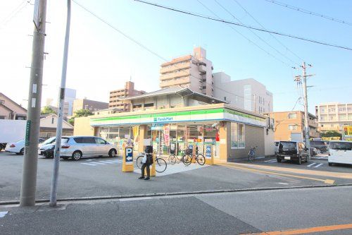 ファミリーマート 堺市之町東店の画像