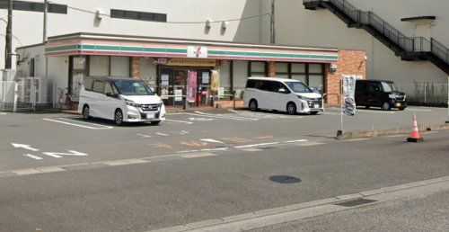 セブンイレブン 宮崎花ケ島町店の画像