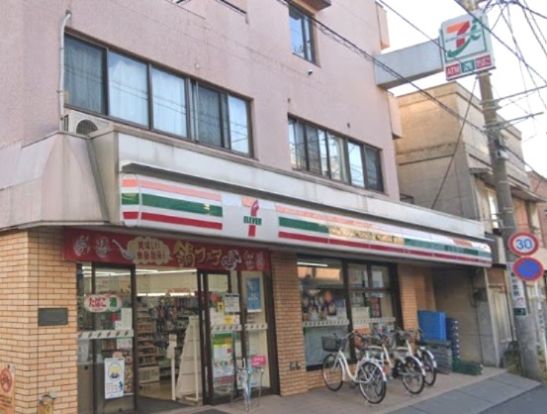 セブンイレブン 川崎小田店の画像