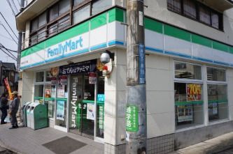 ファミリーマート 川崎宮内三丁目店 の画像