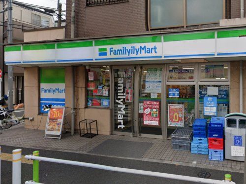 ファミリーマート 志村駅前通り店の画像