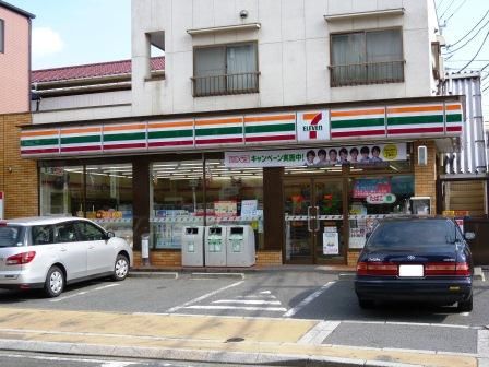 セブンイレブン世田谷上馬2丁目店の画像