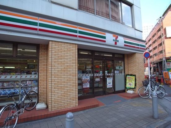 セブンイレブン 京急蒲田駅前店の画像