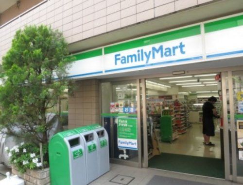 ファミリーマート 東五反田郵便局東店の画像