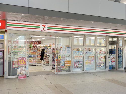 セブンイレブン ハートインJR和泉府中駅改札口店の画像