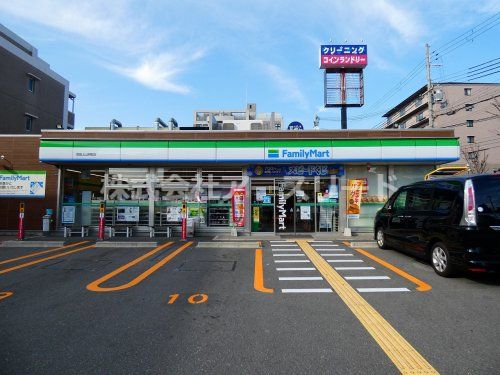 ファミリーマート 吹田上山手町店の画像