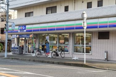 スリーエフ　菅北浦店の画像