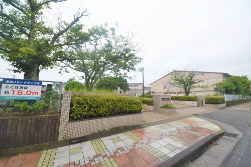 宮崎市立学園木花台小学校の画像