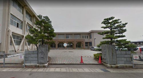 福井市立灯明寺中学校の画像