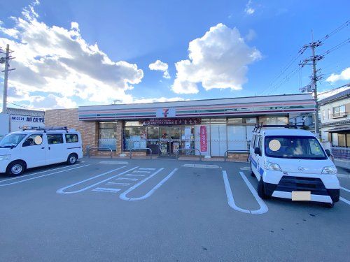 セブンイレブン 堺八田北町店の画像