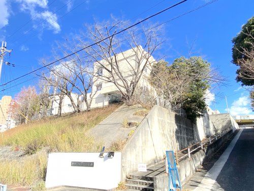 堺市立桃山台小学校の画像